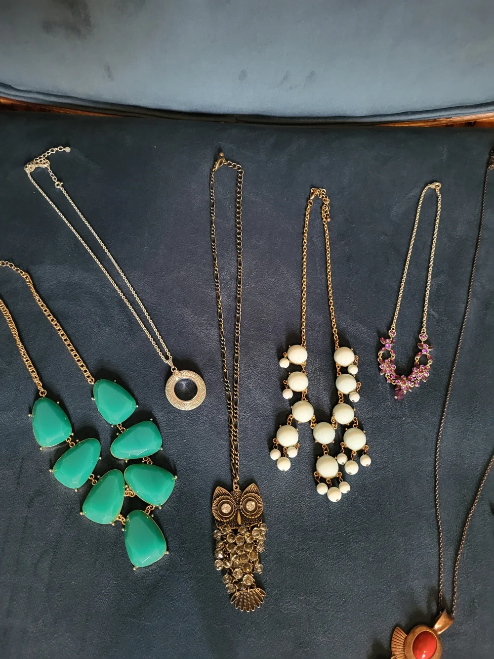 Women’s Mixed Necklace Set – Green, Gold, White, Pink Accents